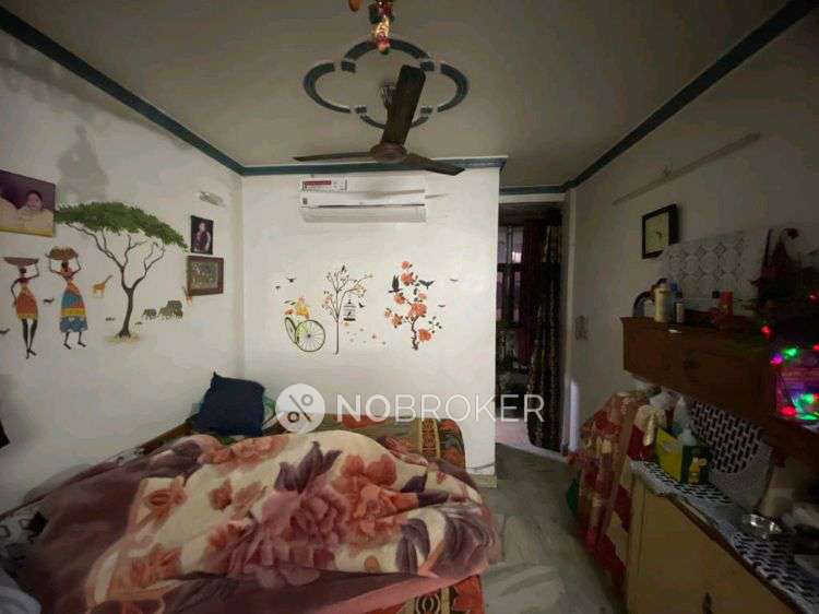 2 BHK Flat In Standalone Building  For Sale  In Karol Bagh