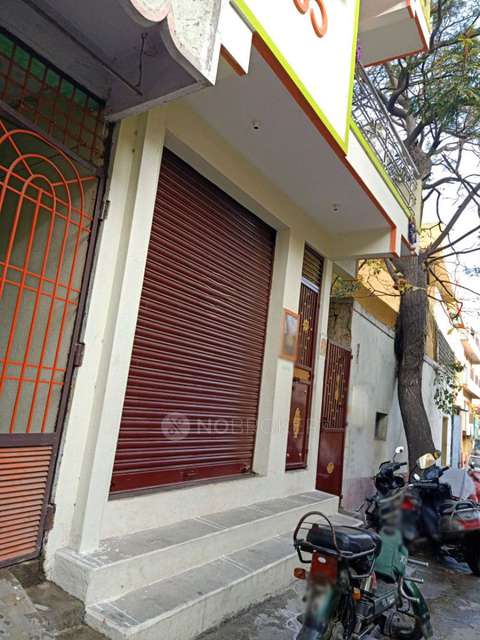 Shop in Binnipete, Bangalore for Rent 