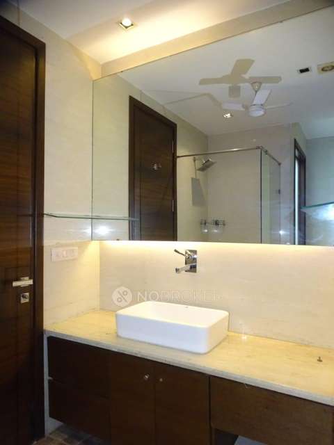 4 BHK Flat For Sale  In Okhla