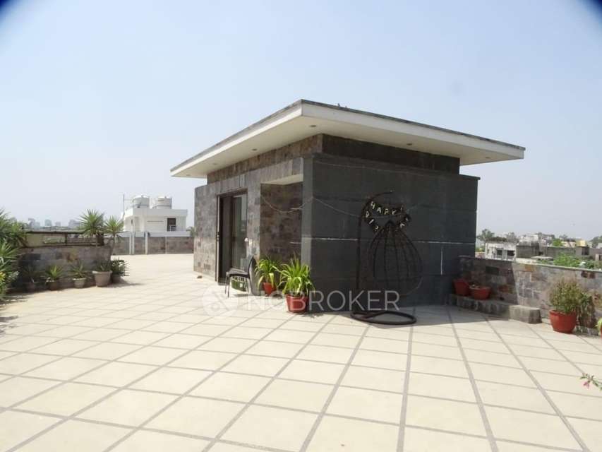 4 BHK Flat For Sale  In Okhla