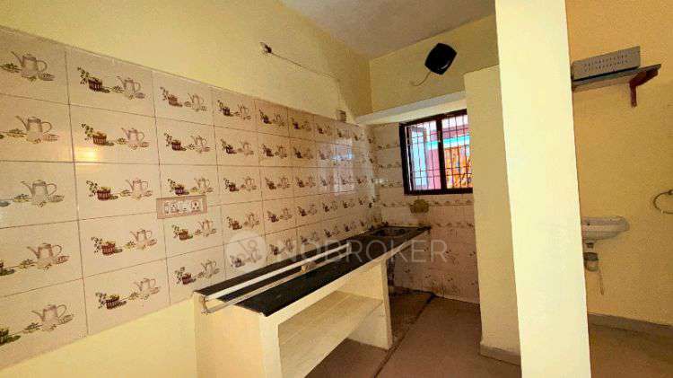 2 BHK Flat In Geetha Apartments For Sale  In Veppampattu