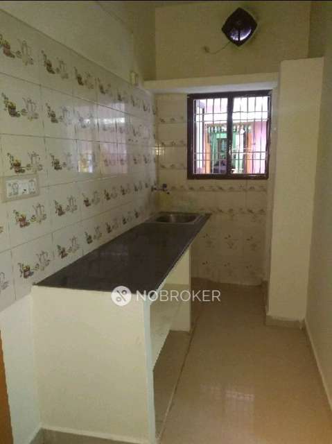 2 BHK Flat In Geetha Apartments For Sale  In Veppampattu