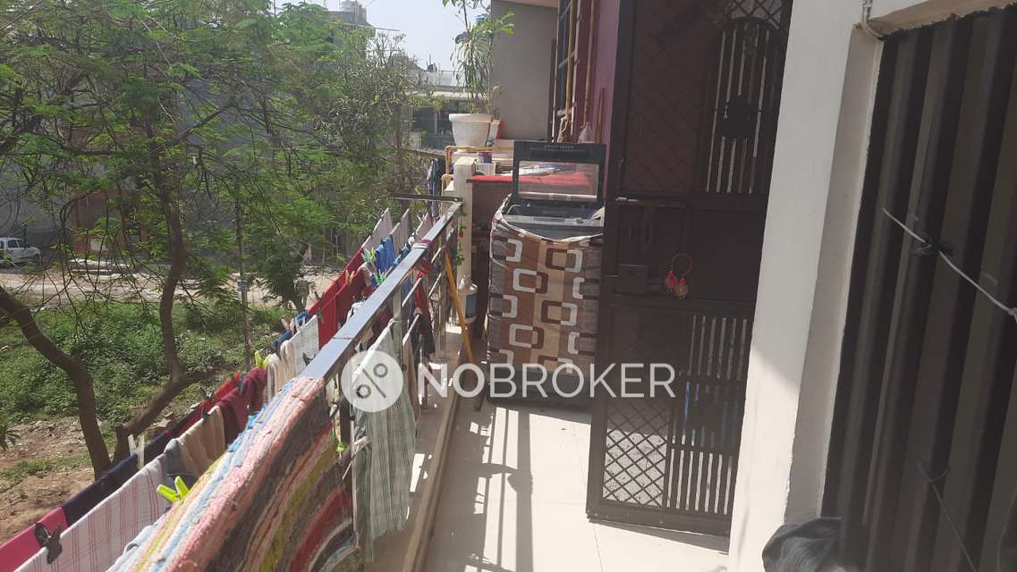 3 BHK Flat For Sale  In Loni