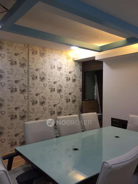 Commercial Property in Khar West, Mumbai for Rent 