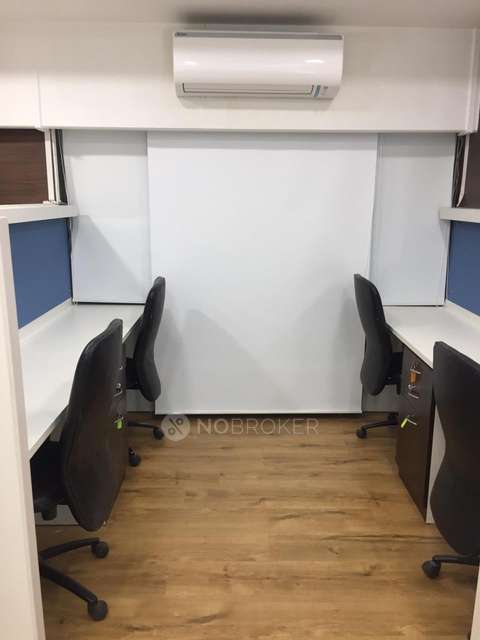 Commercial Property in Khar West, Mumbai for Rent 