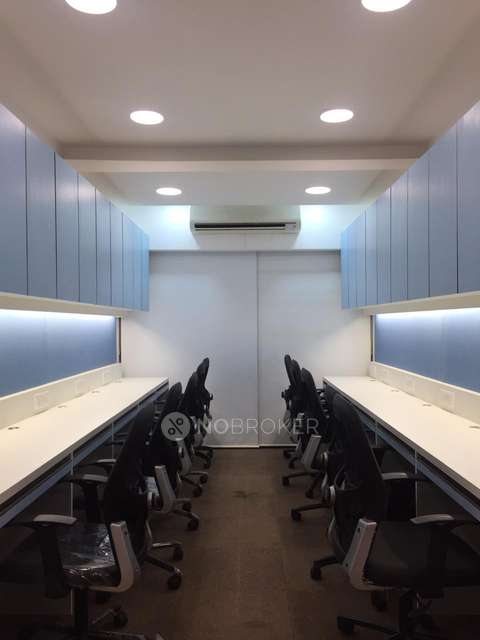 Commercial Property in Khar West, Mumbai for Rent 