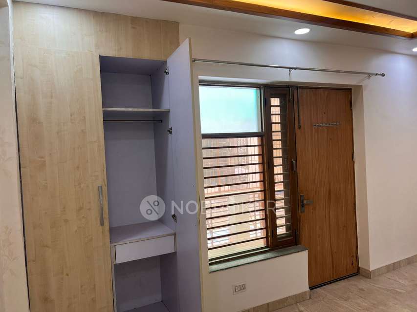 4 BHK Flat For Sale In Sector 35