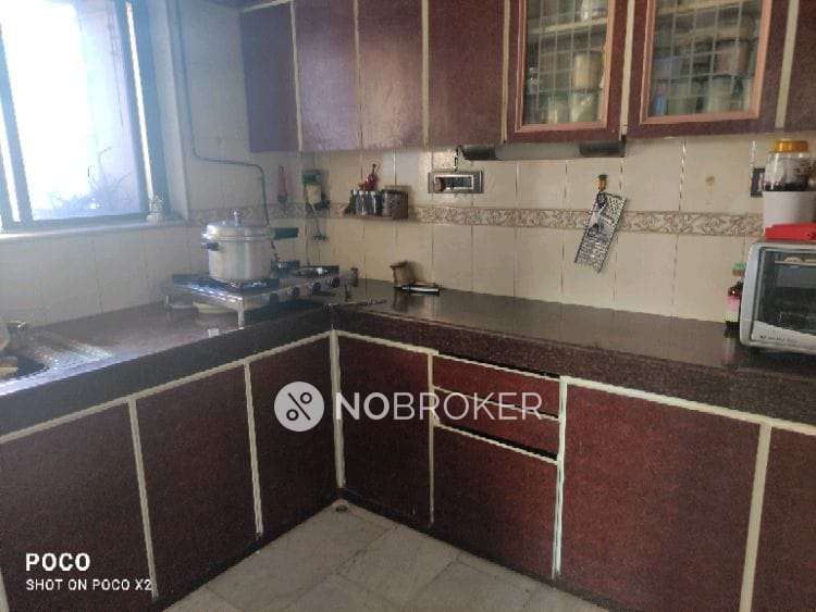 2 BHK Flat In United Tower For Sale  In Malad West