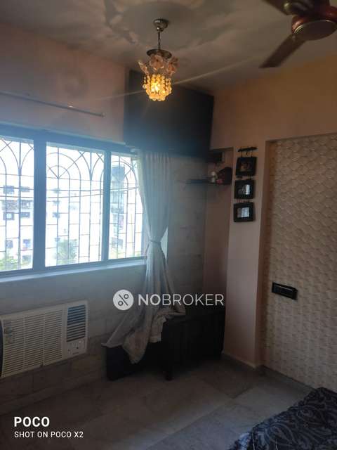 2 BHK Flat In United Tower For Sale  In Malad West