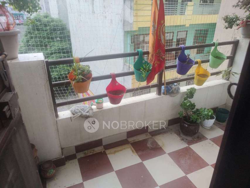 3 BHK Flat In Standalone Apartment For Sale  In Govindpuram