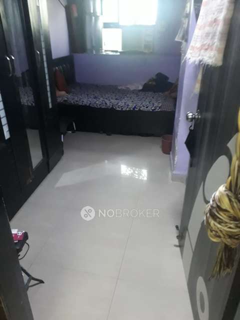 1 BHK Flat In Taj Building For Sale  In Thane West