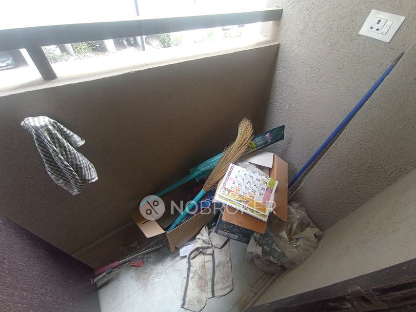 1 BHK Flat In Mantra Montana for Rent  In  Dhanori