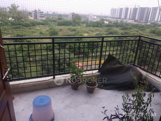4 BHK Flat In Chandralok Cooperative Society for Rent  In Delhi