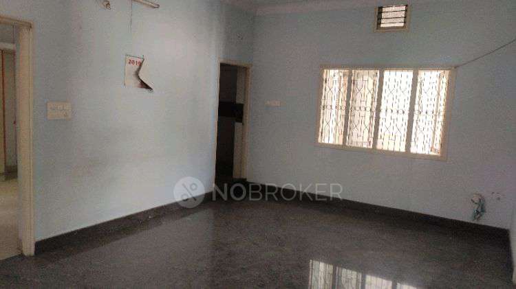 2 BHK Flat In Standalone Building  for Rent  In Koramangala