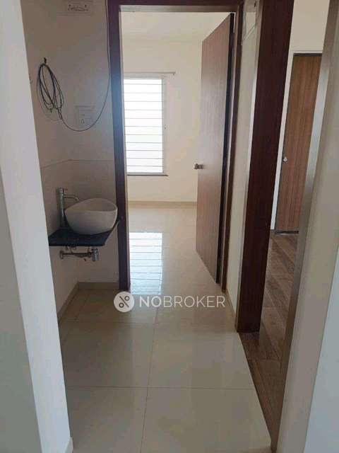 2 BHK Flat In Pranam Towers for Rent  In Charholi Budruk