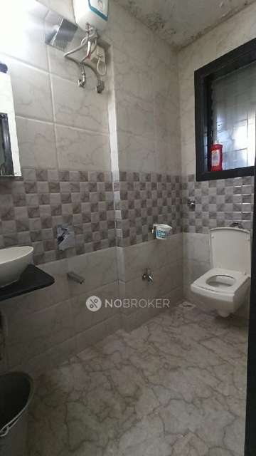 2 BHK Flat In Crystal Palace For Sale  In Powai