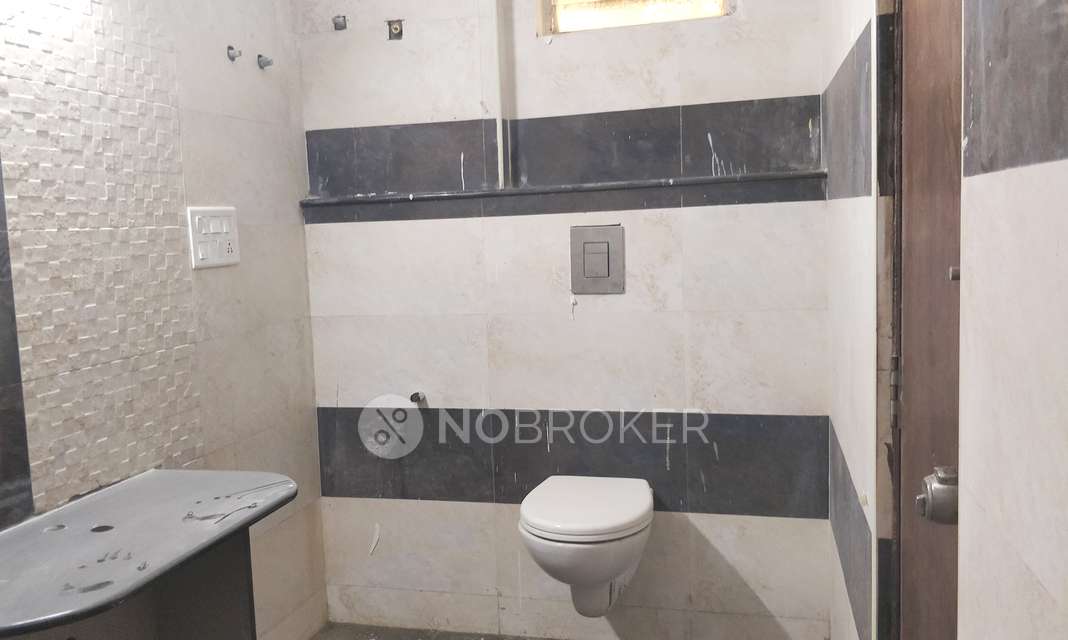 4 BHK Flat In Sumukhi Orbit For Sale  In Hi-tech City