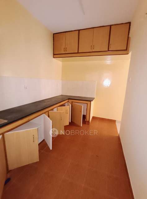 2 BHK Flat In Sree Durga Apart For Sale  In Malleshpalya