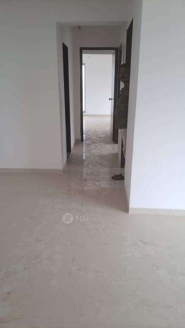 2 BHK Flat In Avant Hillway For Sale  In Malad East