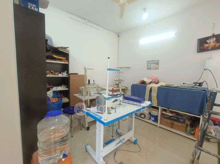 Showroom in Vijayanagar, Bangalore for sale 