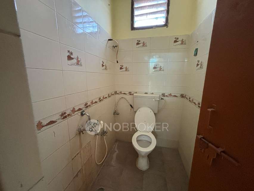 3 BHK Flat In Vaishnavi Lakshmi Nivas For Sale  In Pragathi Nagar