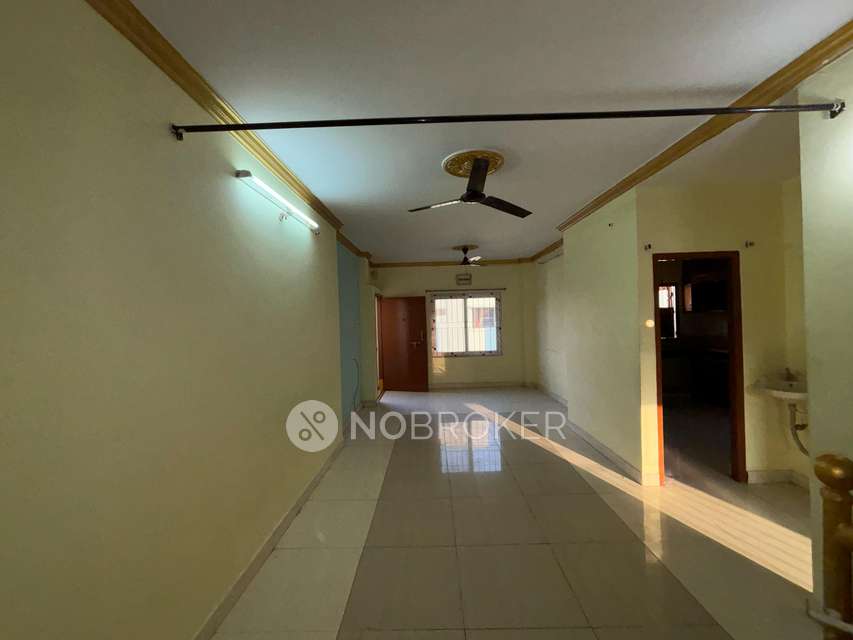 3 BHK Flat In Vaishnavi Lakshmi Nivas For Sale  In Pragathi Nagar