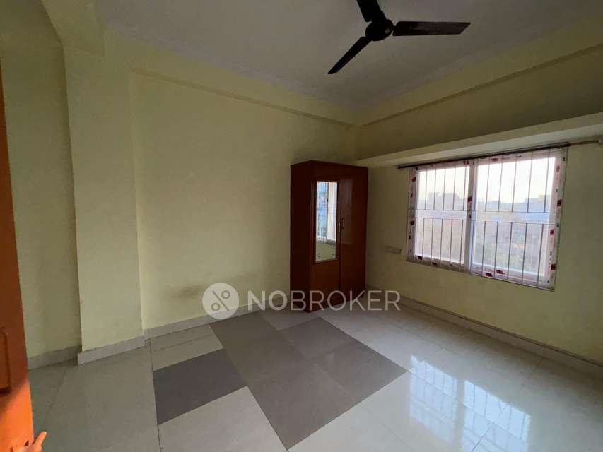 3 BHK Flat In Vaishnavi Lakshmi Nivas For Sale  In Pragathi Nagar