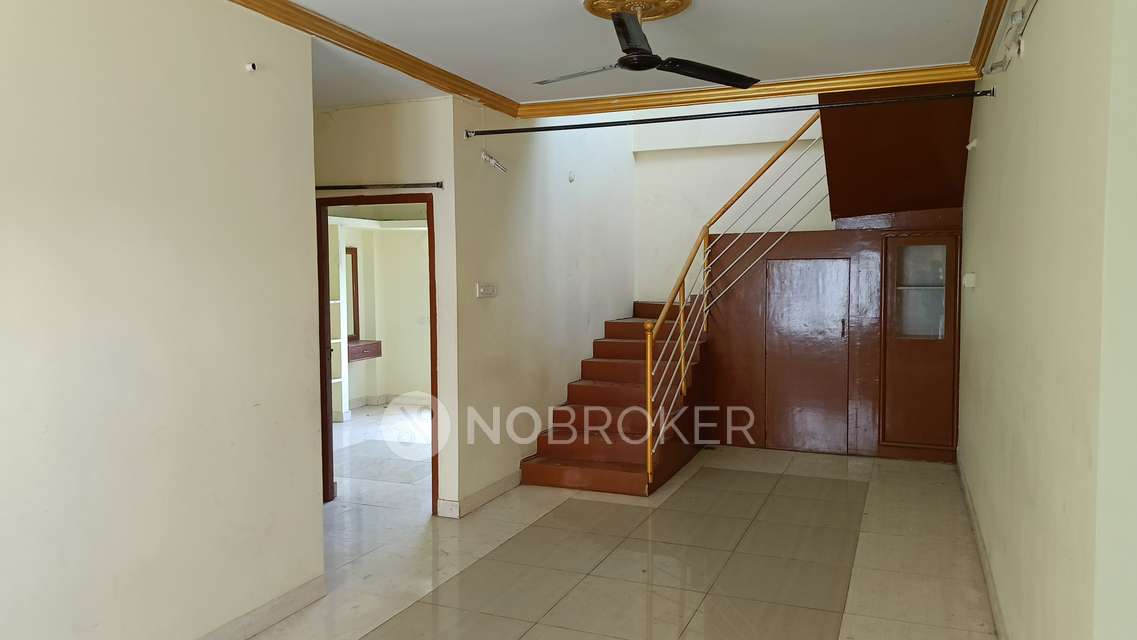 3 BHK Flat In Vaishnavi Lakshmi Nivas For Sale  In Pragathi Nagar