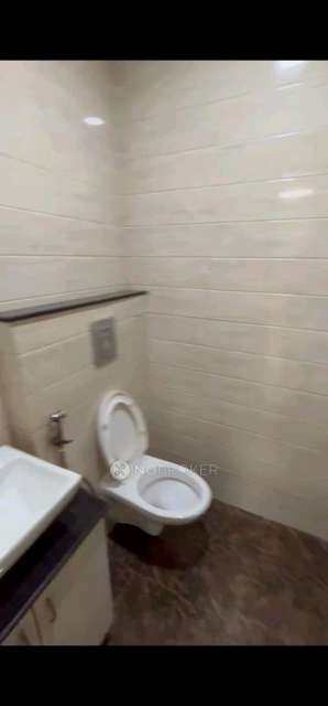 Office Space in Dwarka Sector-11 Metro Station, Delhi for sale 