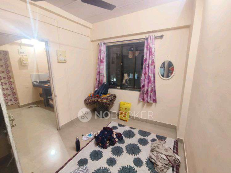 Shared Room for Female In 1 BHK  In Destiny Paradise In Mulund East, Mumbai