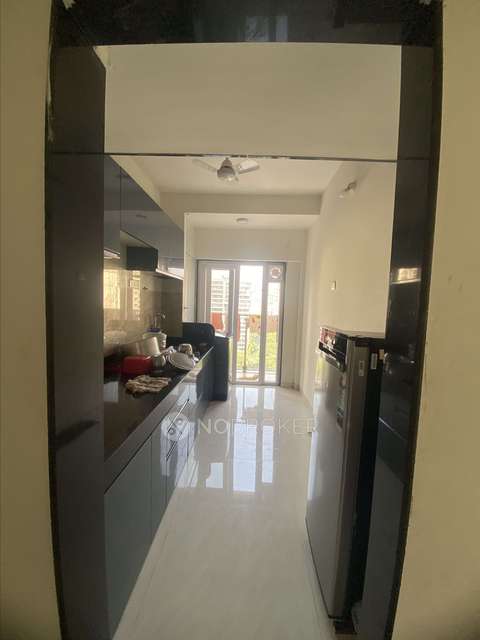 2 BHK Flat In Apartment for Rent  In  Goregaon West