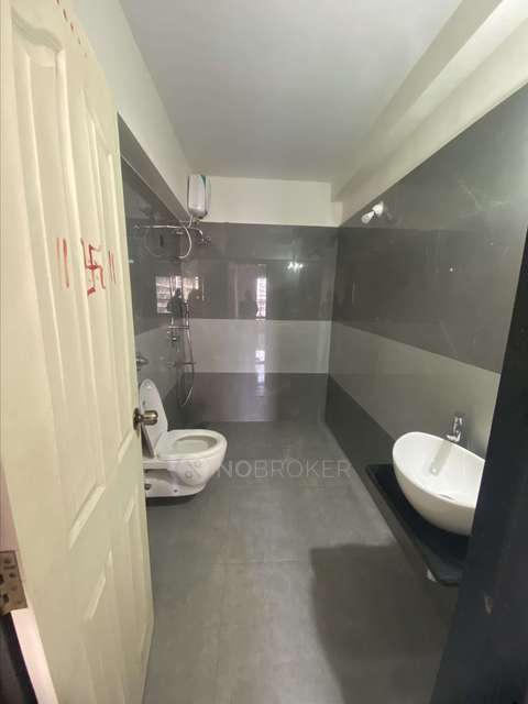 2 BHK Flat In Apartment for Rent  In  Goregaon West