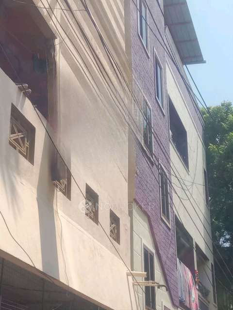 PG for Girls in Karapakkam