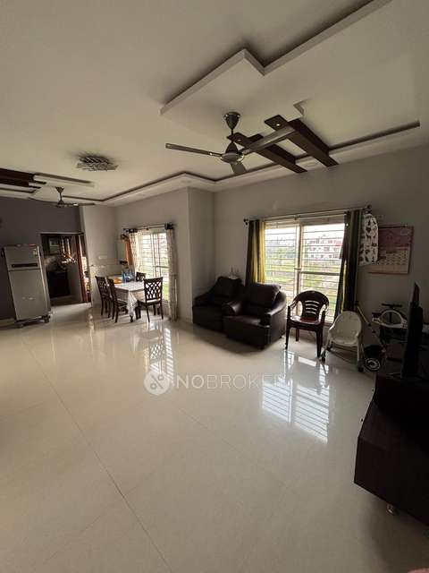 2 BHK Flat In Queens Courte, Vettuvankeni, Injambakkam For Sale  In Injambakkam