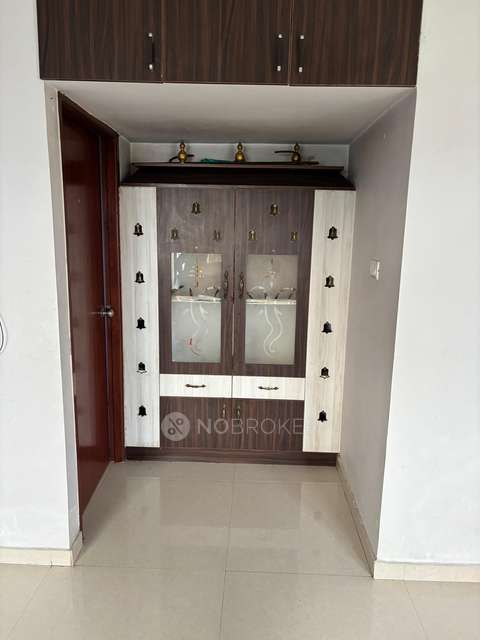 2 BHK Flat In Queens Courte, Vettuvankeni, Injambakkam For Sale  In Injambakkam