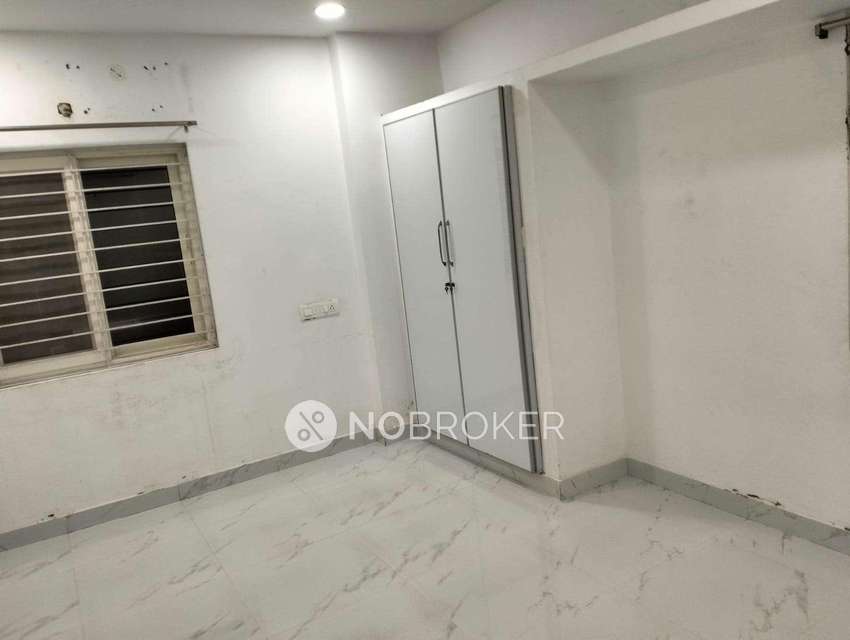 4+ BHK Flat For Sale  In Kondapur