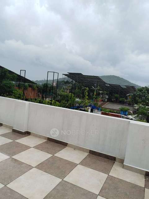 Commercial Property in Sector 59, Faridabad for Rent 