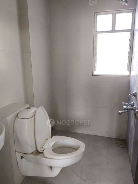 2 BHK Flat In Dhanlaxmi Sunflower for Rent  In Kondhwa Budruk