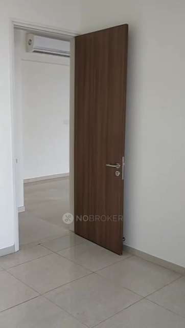 2 BHK Flat In L&t Crescent Bay, Parel For Sale  In Parel