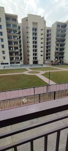 4 BHK Flat In Tarun Cghs for Rent  In Royal Towers (tarun Appartments)