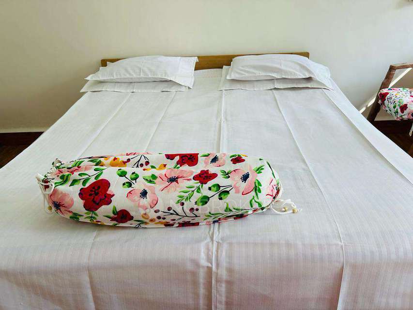 2 BHK Flat In Ashiana for Rent  In Bandra West