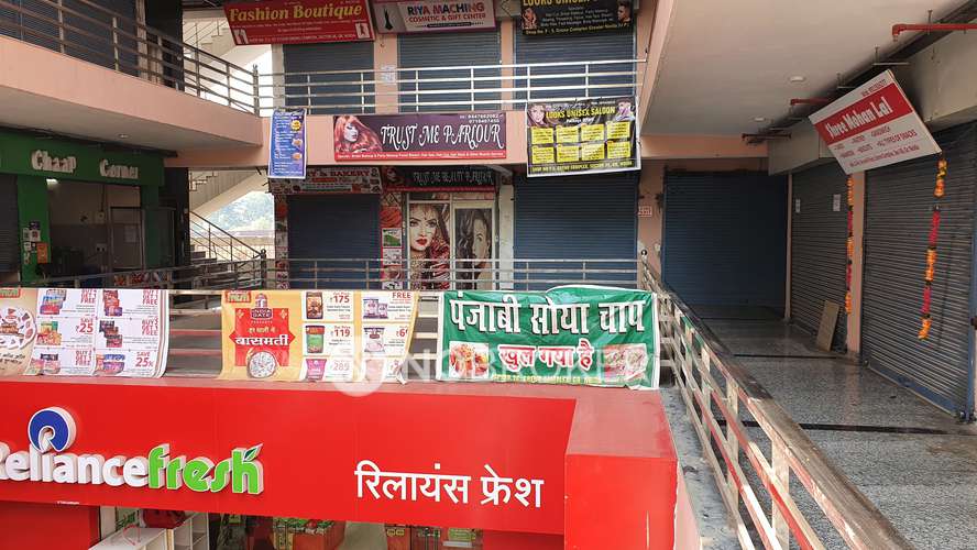 Shop in Sector 36, Greater_noida for sale 