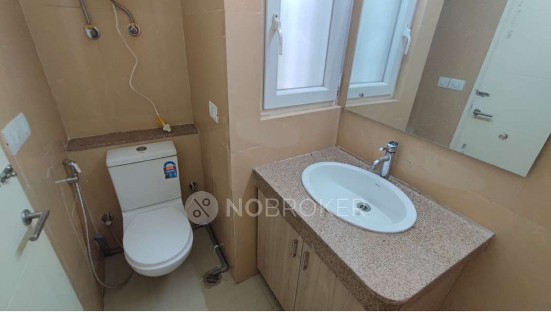 3 BHK Flat In Emaar Emerald Estate, Sector 65 For Sale  In Sector 65