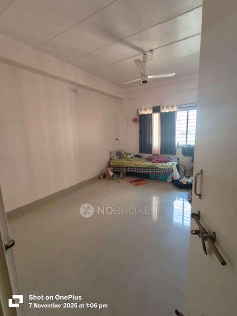 Shared Room for Male In 1 BHK  In Apartment In Pimpri-chinchwad