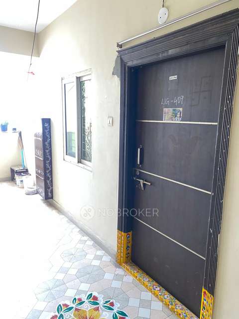 1 BHK Flat In Vaddepally Enclave, Kukatpally, Hyderabad For Sale  In Kukatpally, Hyderabad