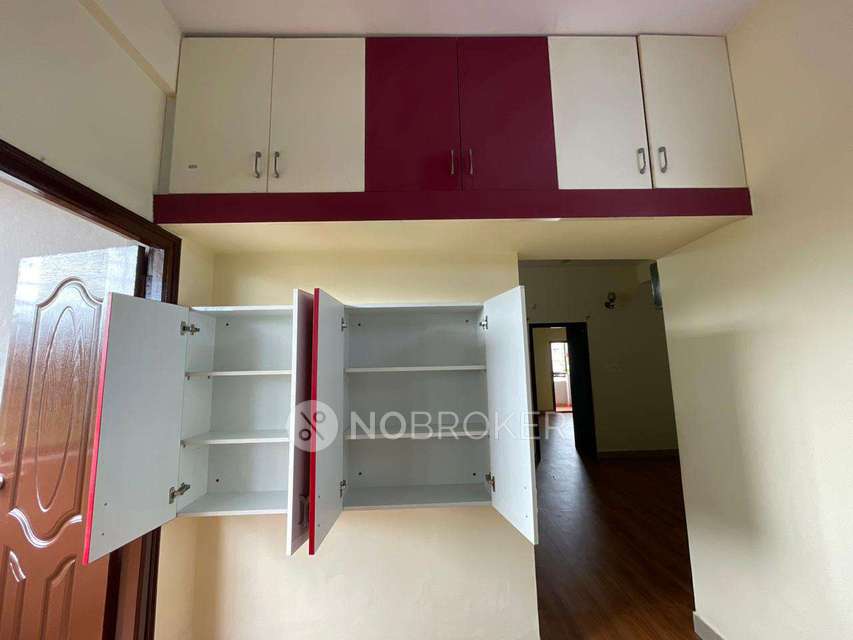 2 BHK Flat In Swarna Meenakshi Prides For Sale  In Kadugodi