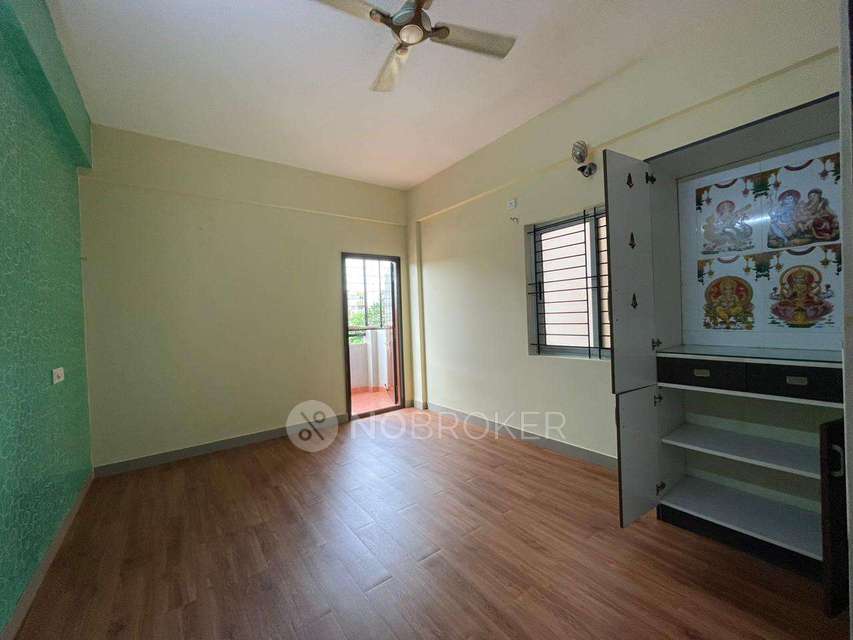 2 BHK Flat In Swarna Meenakshi Prides For Sale  In Kadugodi