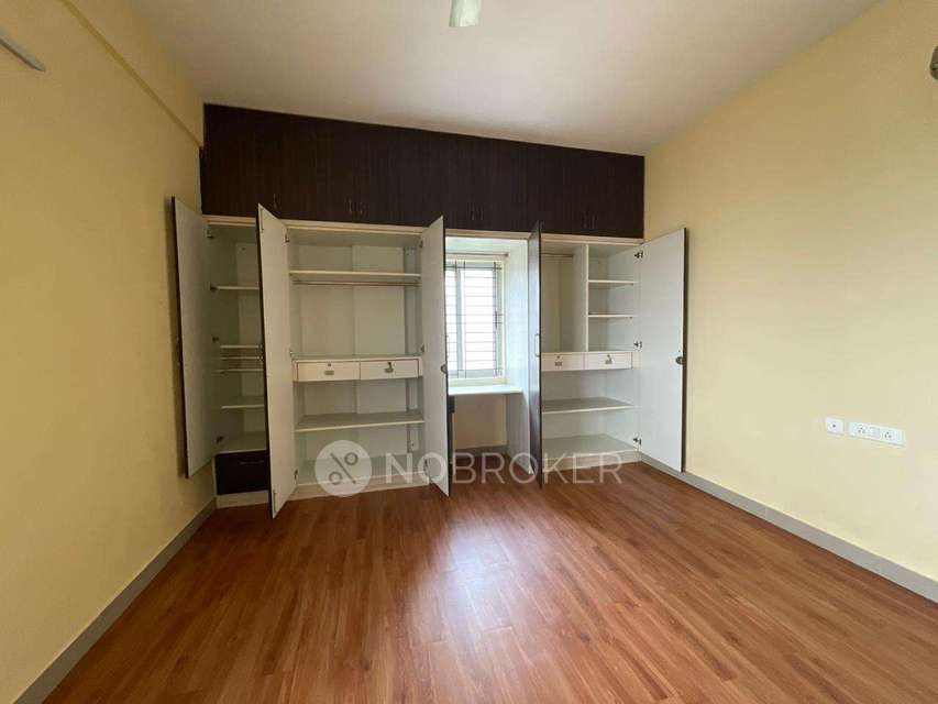 2 BHK Flat In Swarna Meenakshi Prides For Sale  In Kadugodi