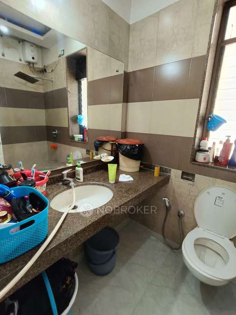 2 BHK Flat In Shrishti Co-op Hsg Society Kalpataru For Sale  In  Mira Bhayandar	