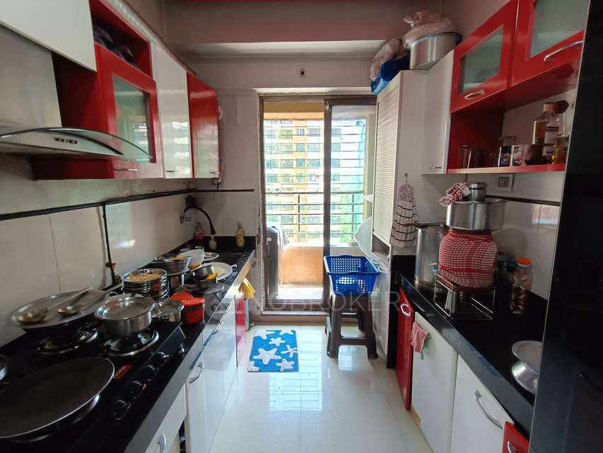 2 BHK Flat In Shrishti Co-op Hsg Society Kalpataru For Sale  In  Mira Bhayandar	